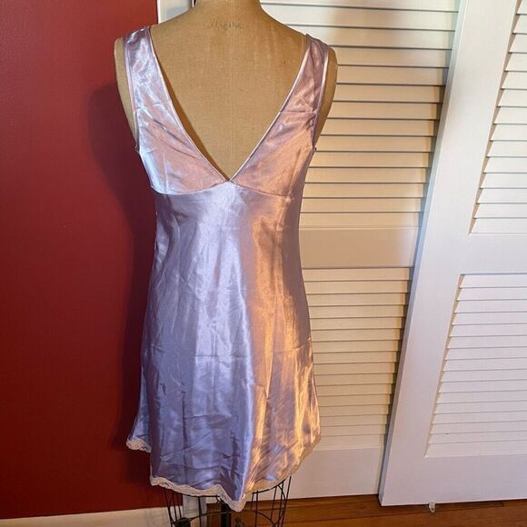 VICTORIA’S SECRET | light purple camisole XS - Picture 5 of 7